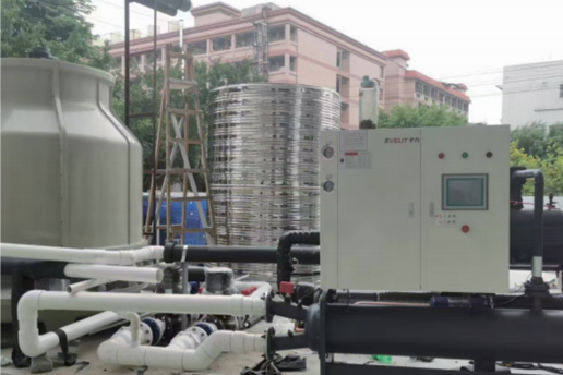 注塑行業(yè)選水溫機(jī)還是油溫機(jī)？哪個(gè)更好？